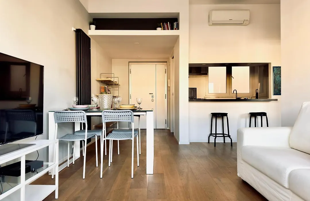The Twenty - Villaggio Olimpico apartment-1